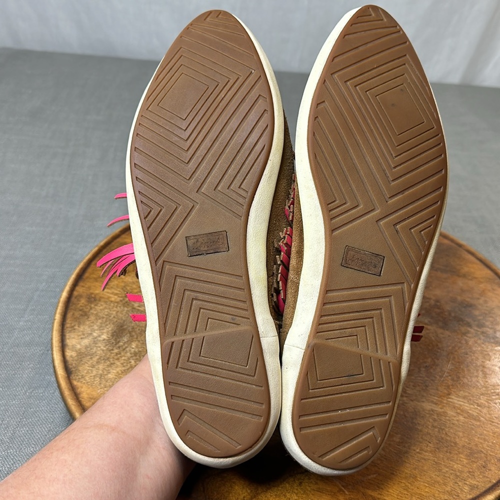 Sanuk Shoes Womens 10 Brown Suede Pink Fringe Slip On Moccasin Loafers - Picture 11 of 13